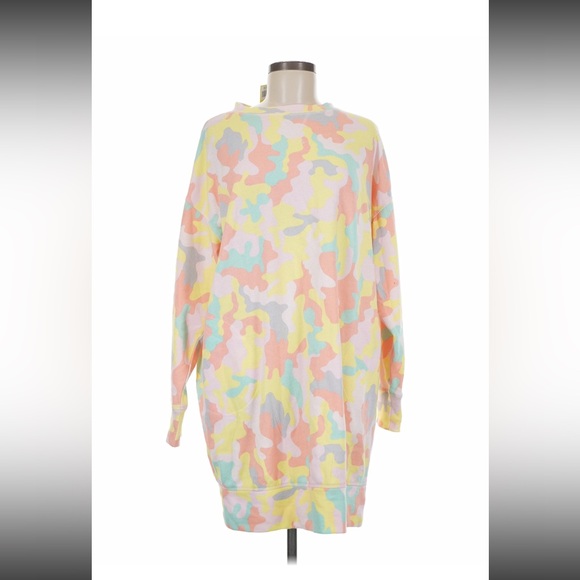 Cabana by Crown & Ivy Dresses & Skirts - NWT Cabana by Crown & Ivy Size M Poncho